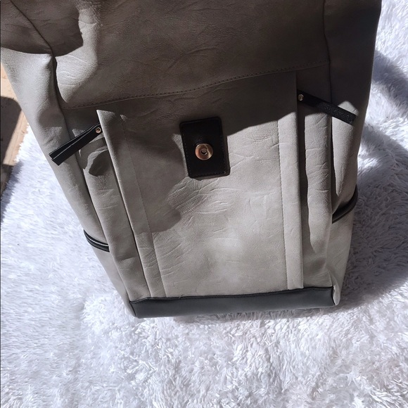 Madden girl leather back pack - Picture 4 of 6